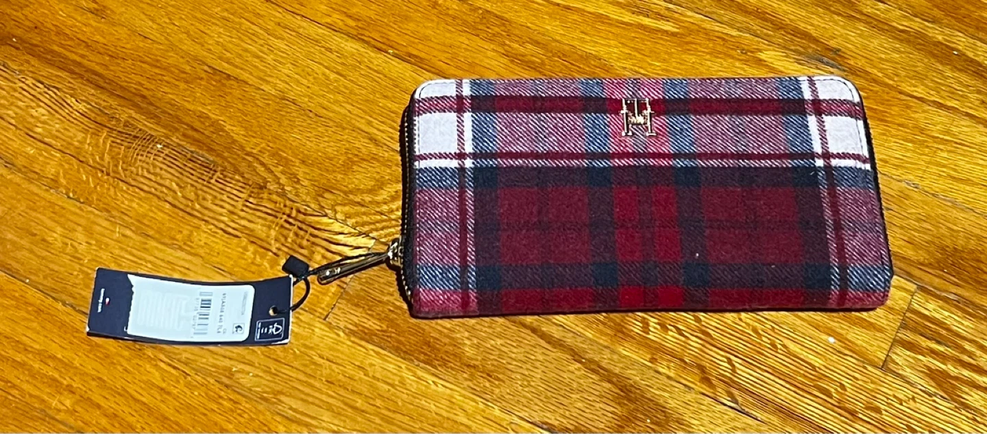 Tommy Hilfiger Plaid Zip Around Wallet