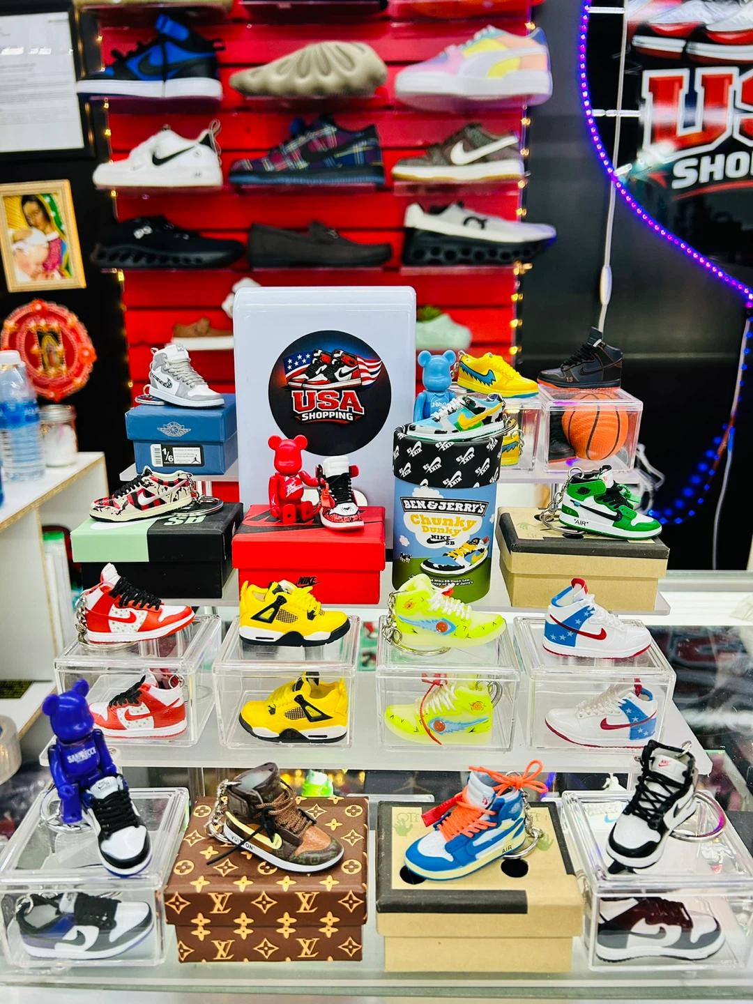 Free Treat Mother’s Day 🧁🍦 From USA Shopping Sneaker Store 👟 - photo 4