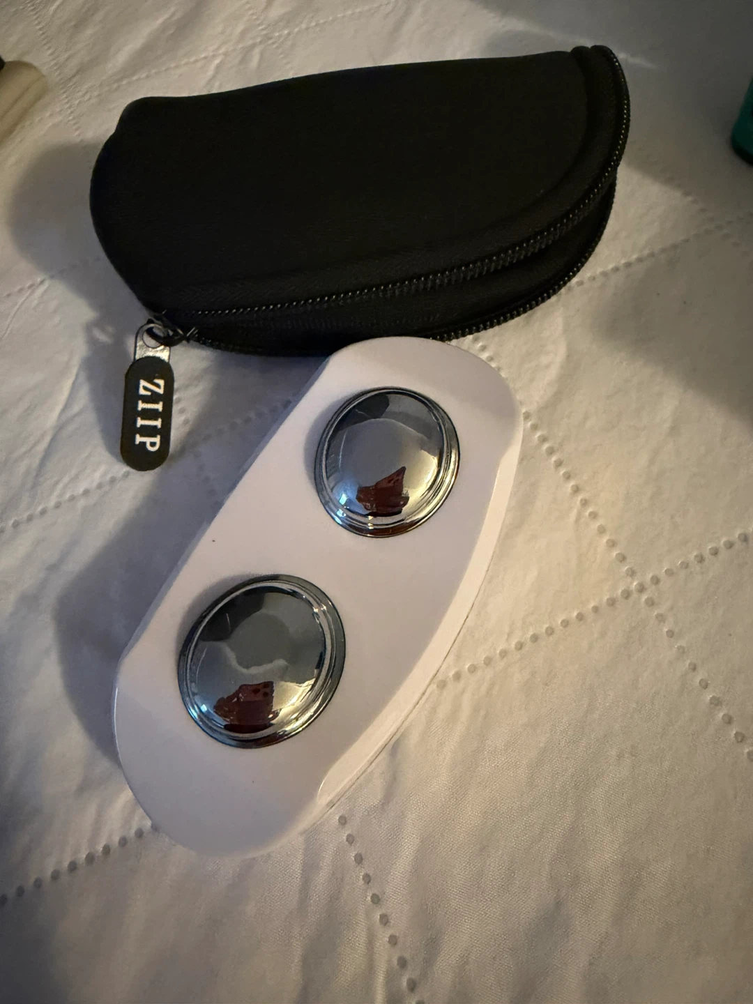 ZIIP Device with Case