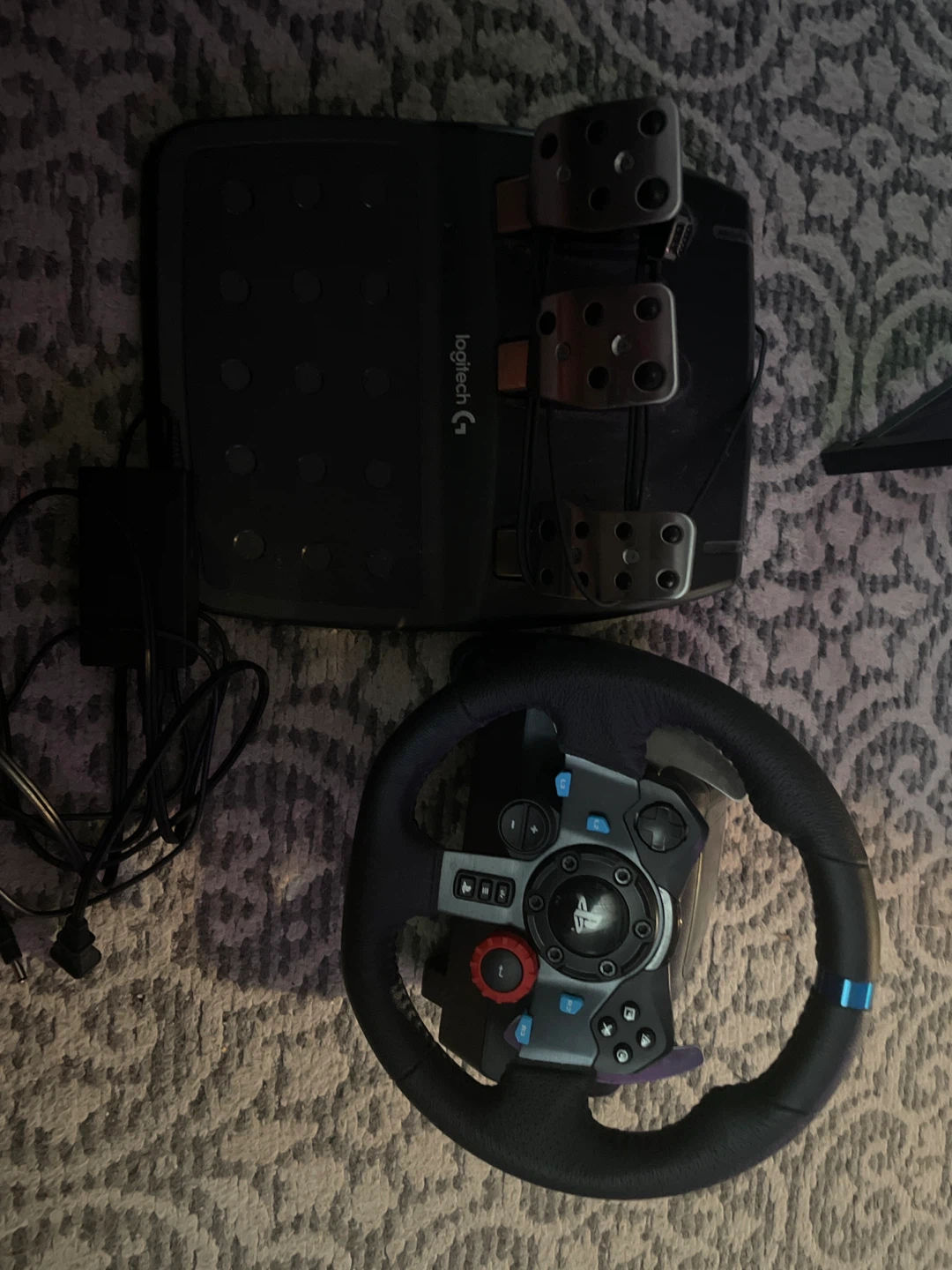 Logitech G29 Driving Force Racing Wheel and Pedals - photo 2