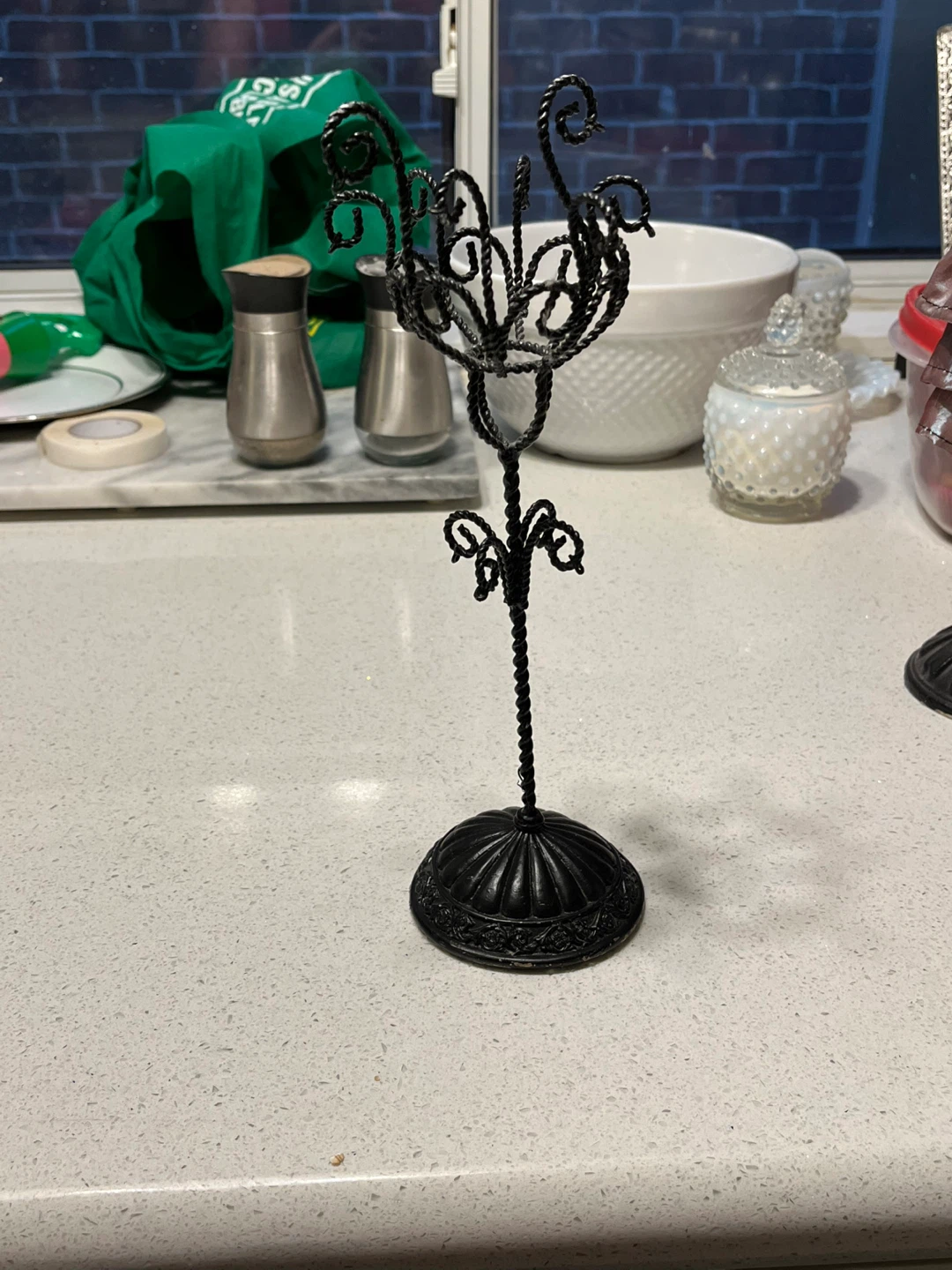 Jewelry hanger