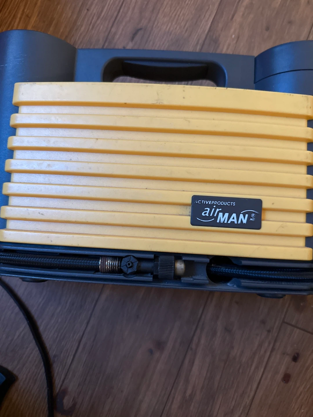 Airman Portable Tire Inflator - photo 3
