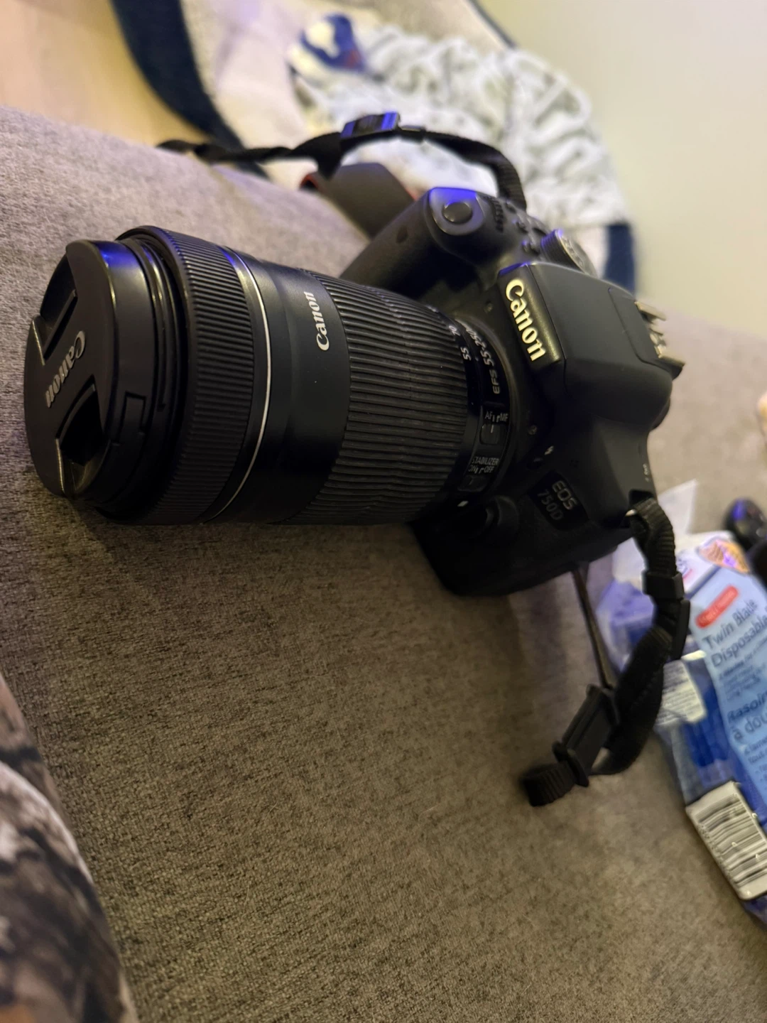 Canon EOS 750D DSLR Camera with 18-55mm and 55-250mm Lenses - photo 3