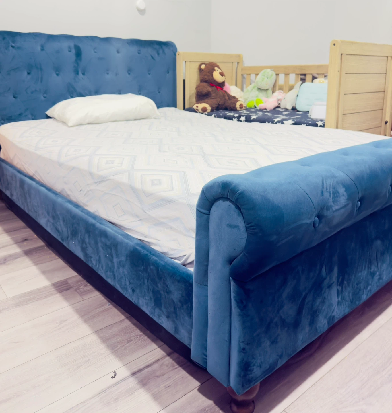 Blue Velvet Bed Frame - photo 3