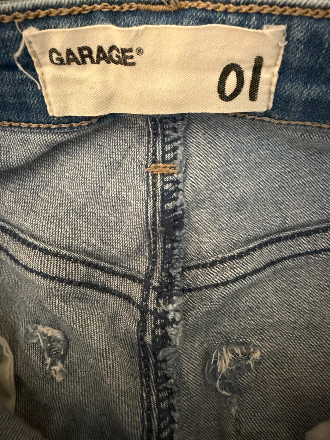 Garage Women's Light Wash Distressed Skinny Jeans Size 01 - photo 2