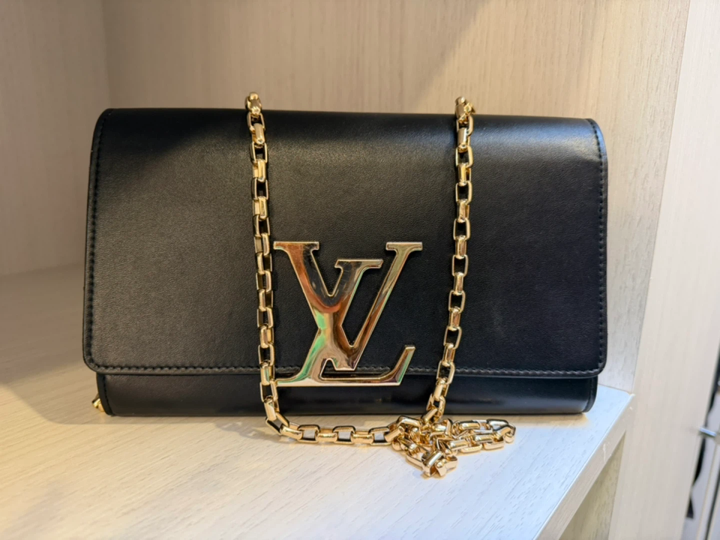 Louis Vuitton Black Leather Chain Shoulder Bag