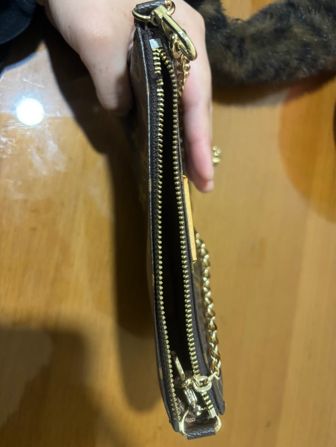 Louis Vuitton Mini Pochette Monogram - Zipper Issue - photo 4
