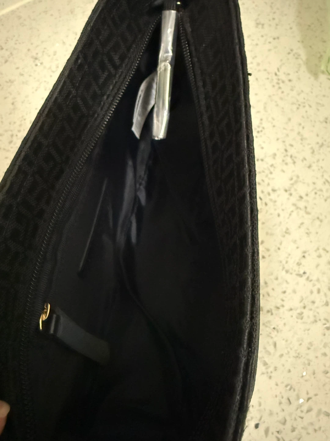 Tommy Hilfiger Black Monogram Shoulder Bag - photo 5