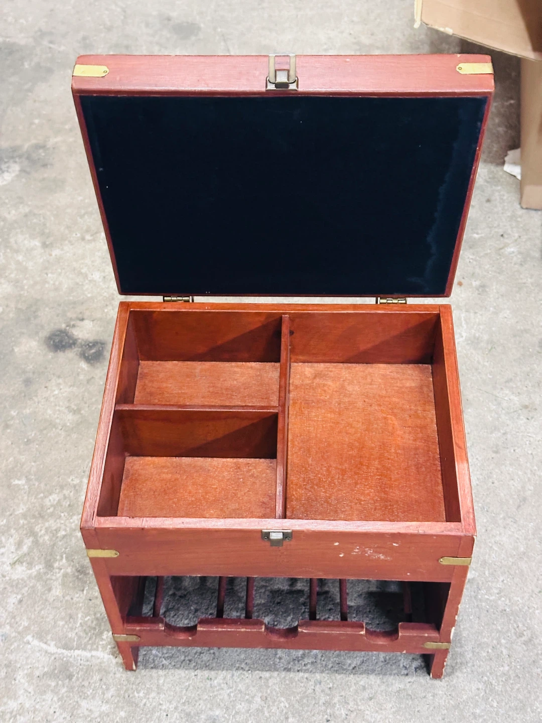 Wine Bottle Wooden Storage Case  Box Holds 3 Bottles Vintage - photo 2