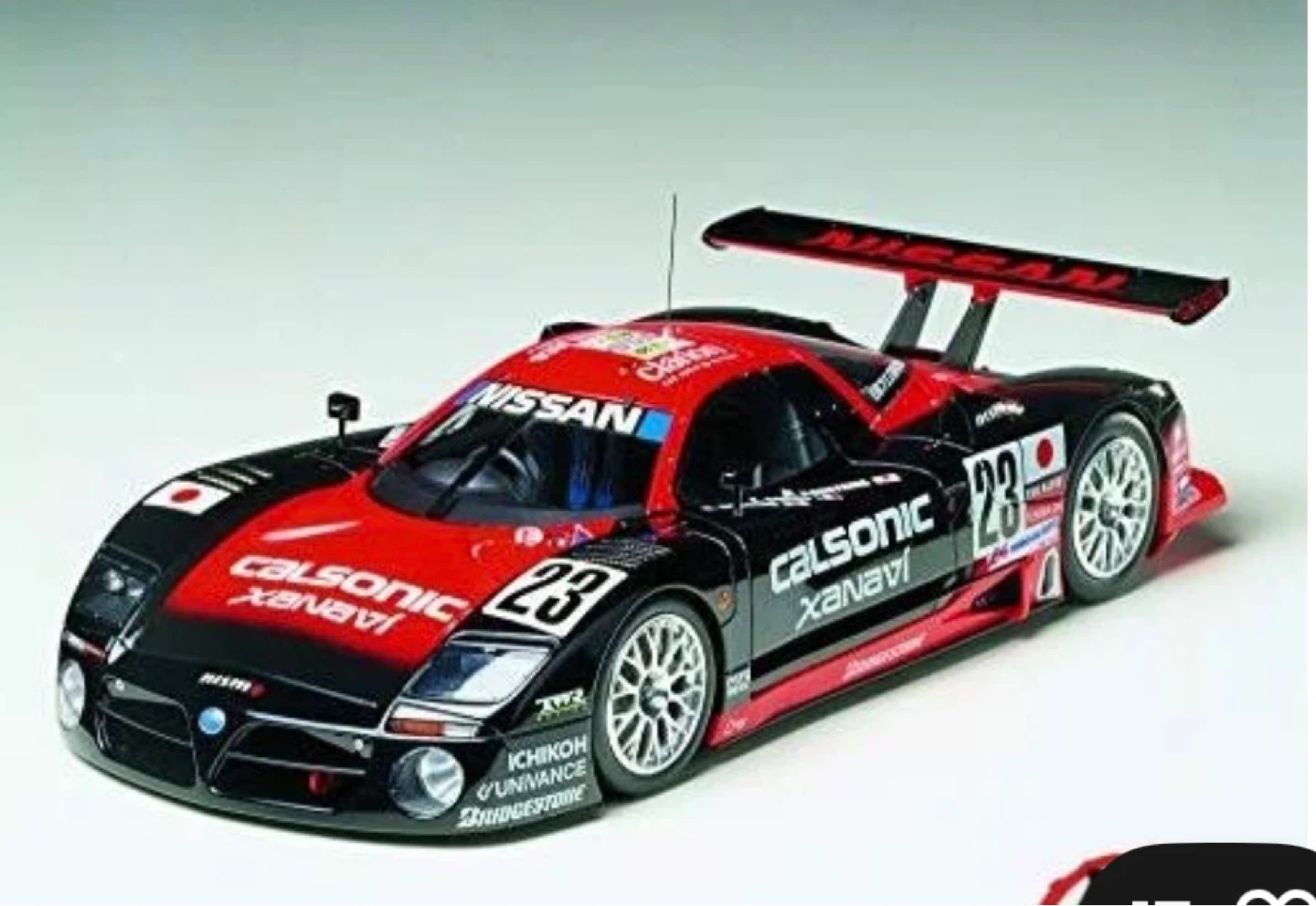 Tamiya Nissan R390 GT1  Plastic Model Kit