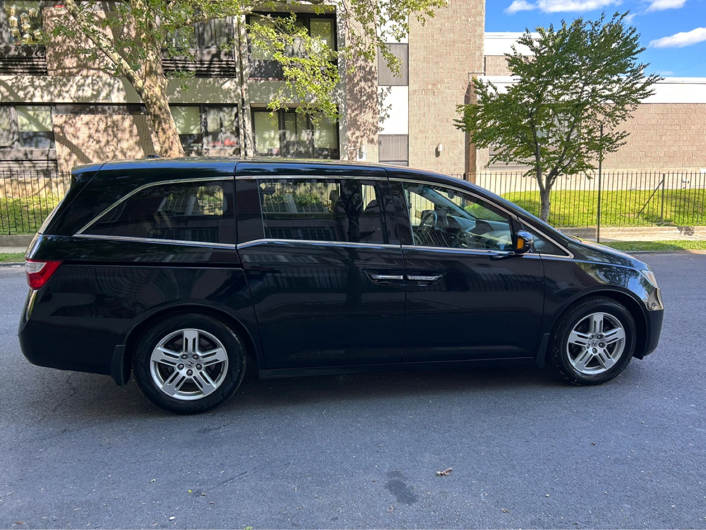 2012 Honda Odyssey TOURING - photo 5