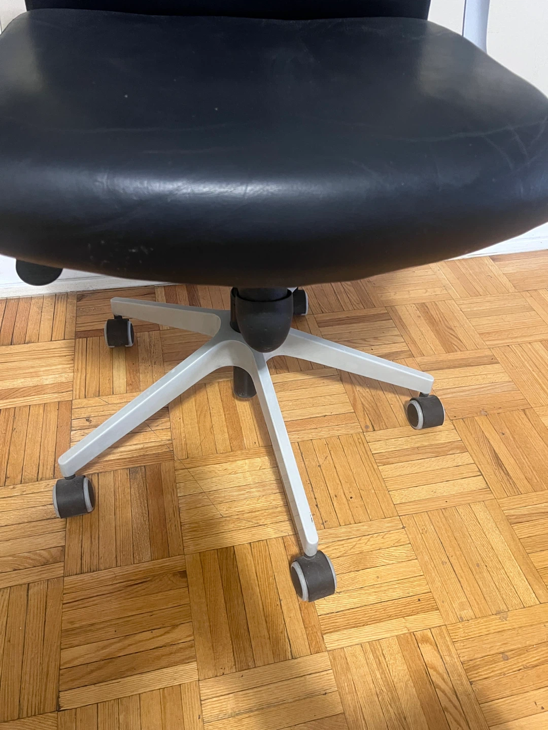 Black Ergonomic Office Chair - photo 3