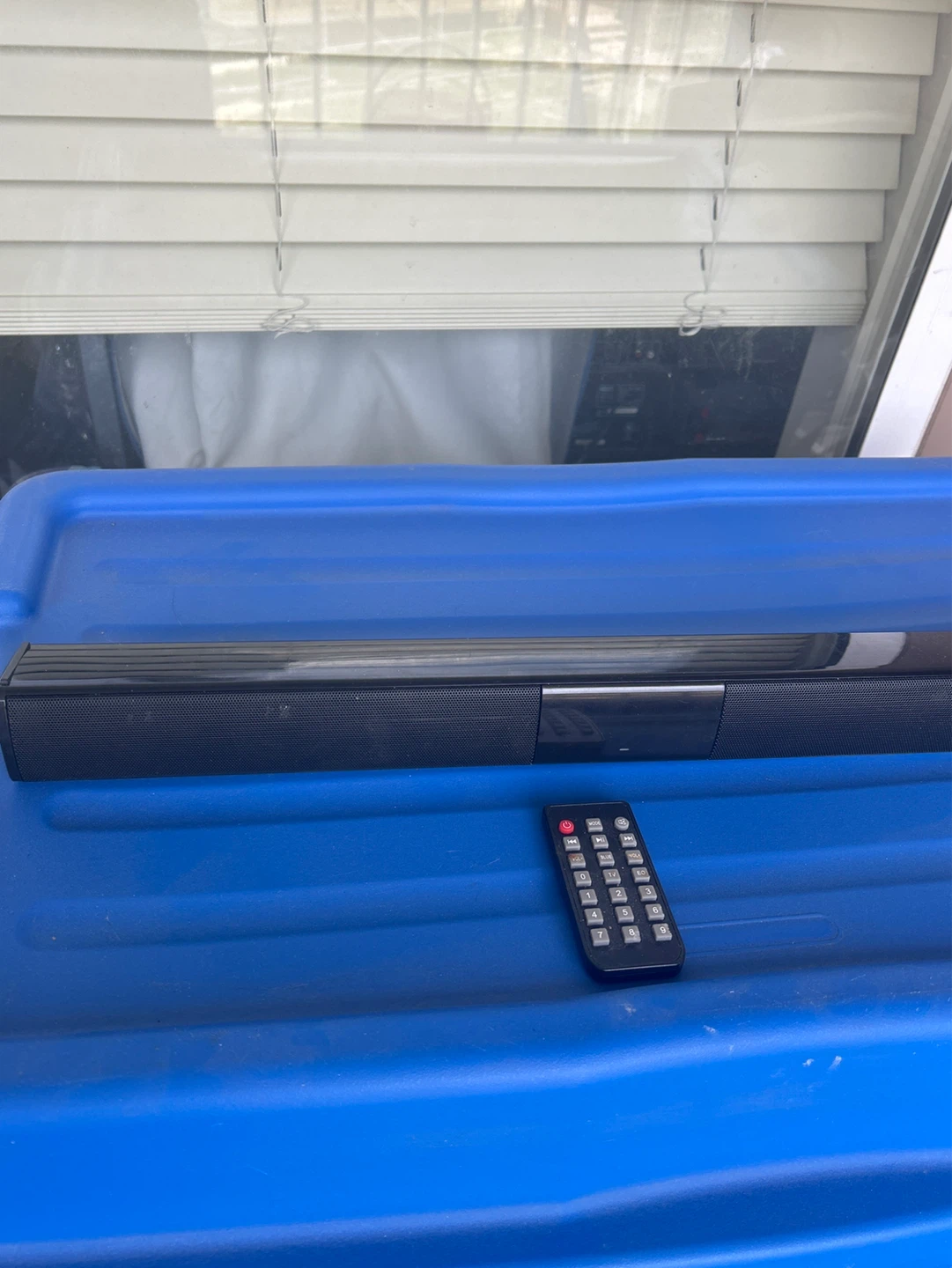 Black Soundbar with Remote