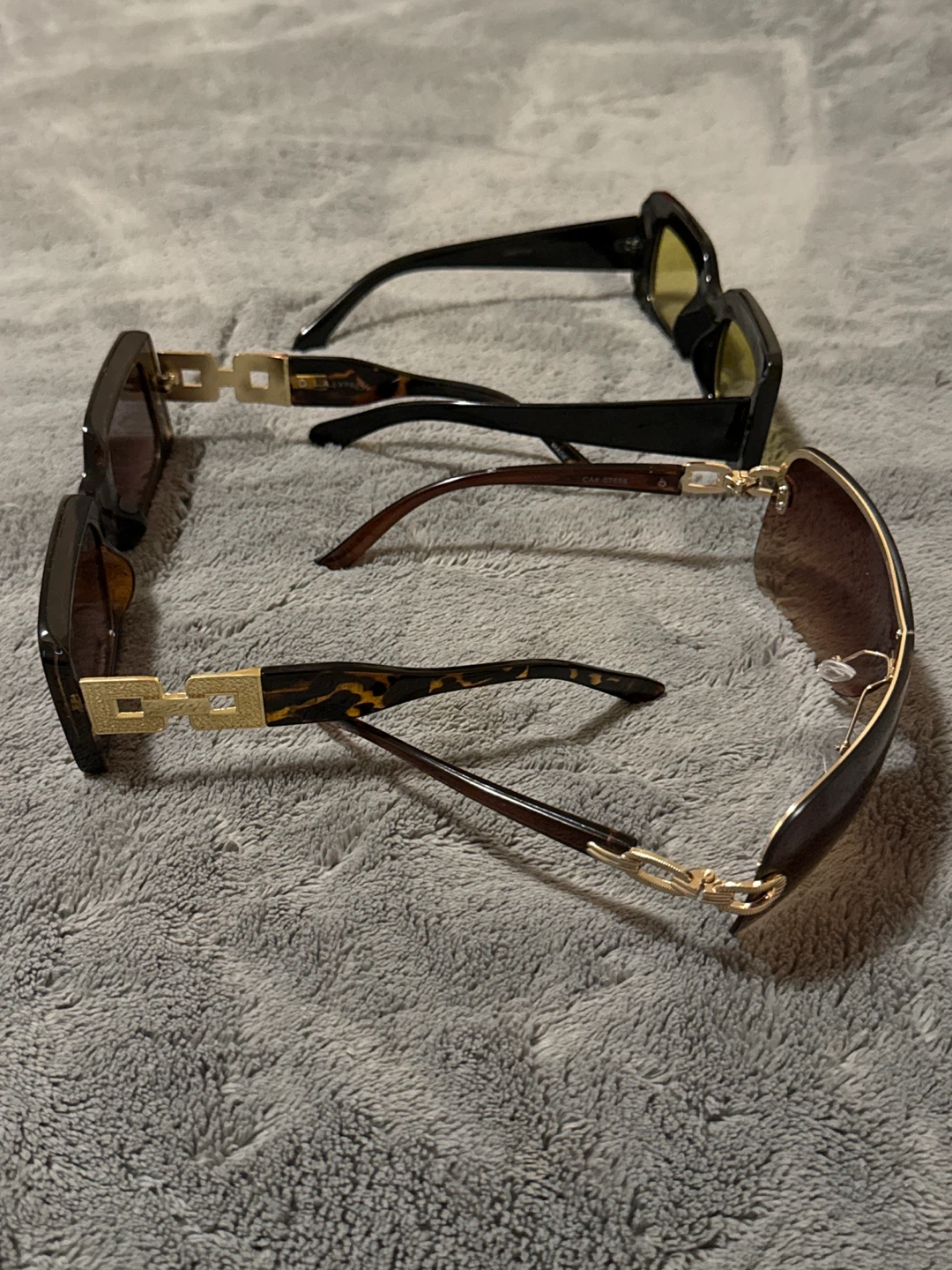 3 Pairs Fashion Sunglasses - photo 3