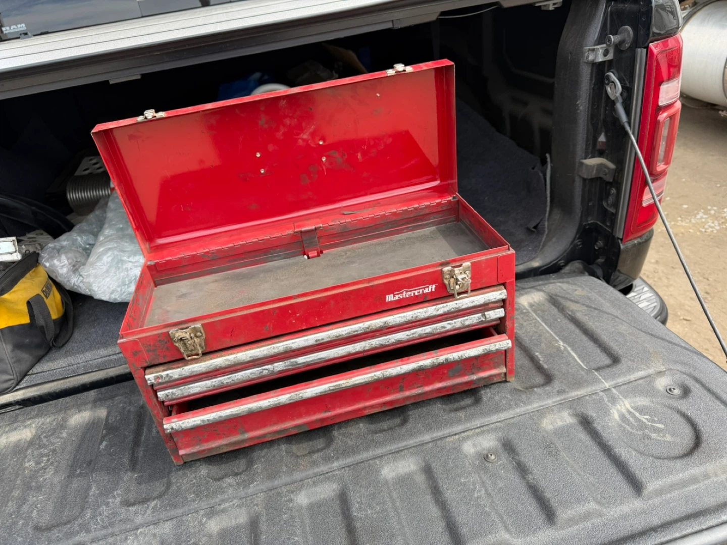 Mastercraft Red Metal Toolbox with 3 Drawers - photo 2