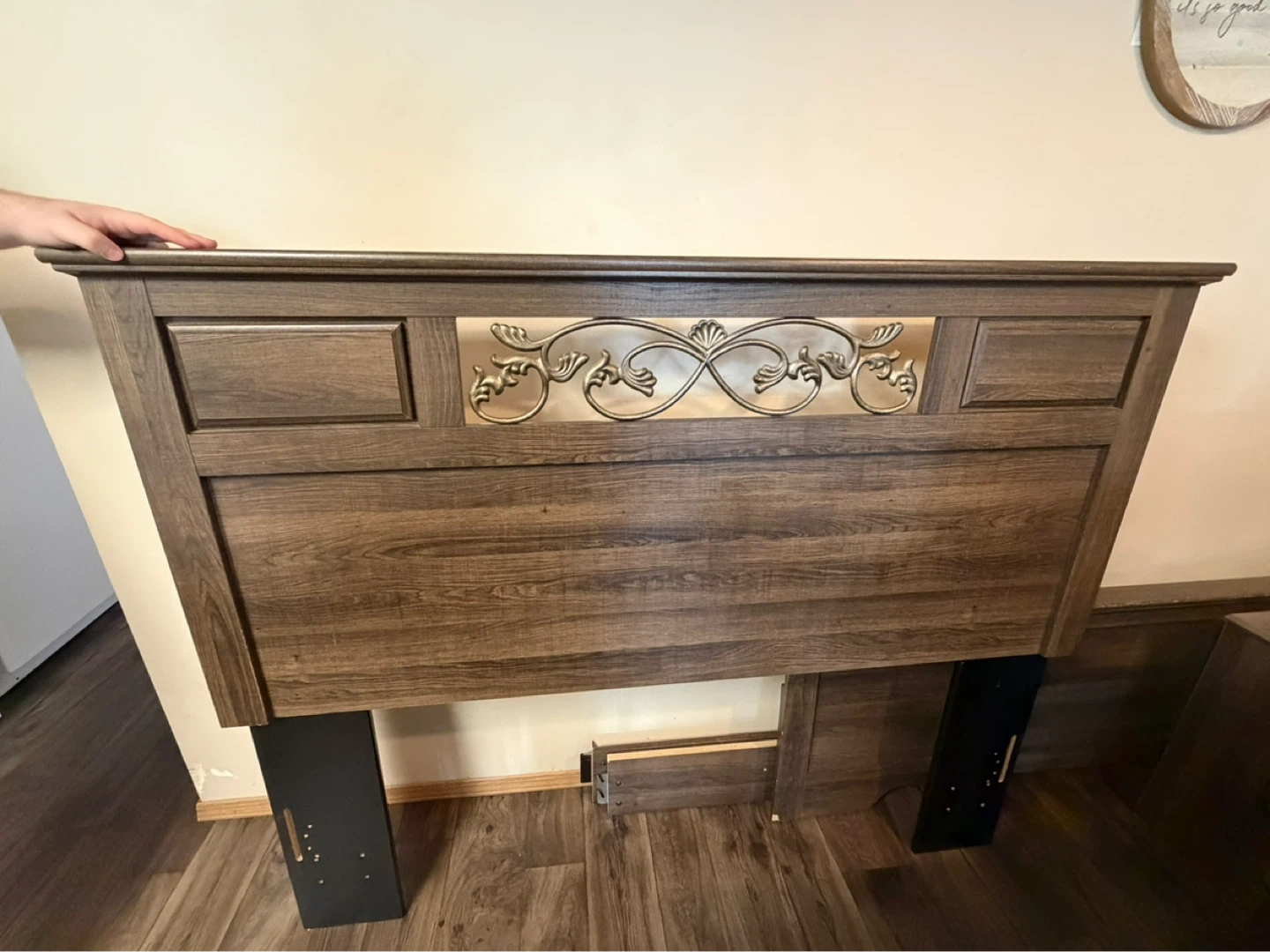 Queen Head/footboard mirror with Metal Scrollwork - photo 2
