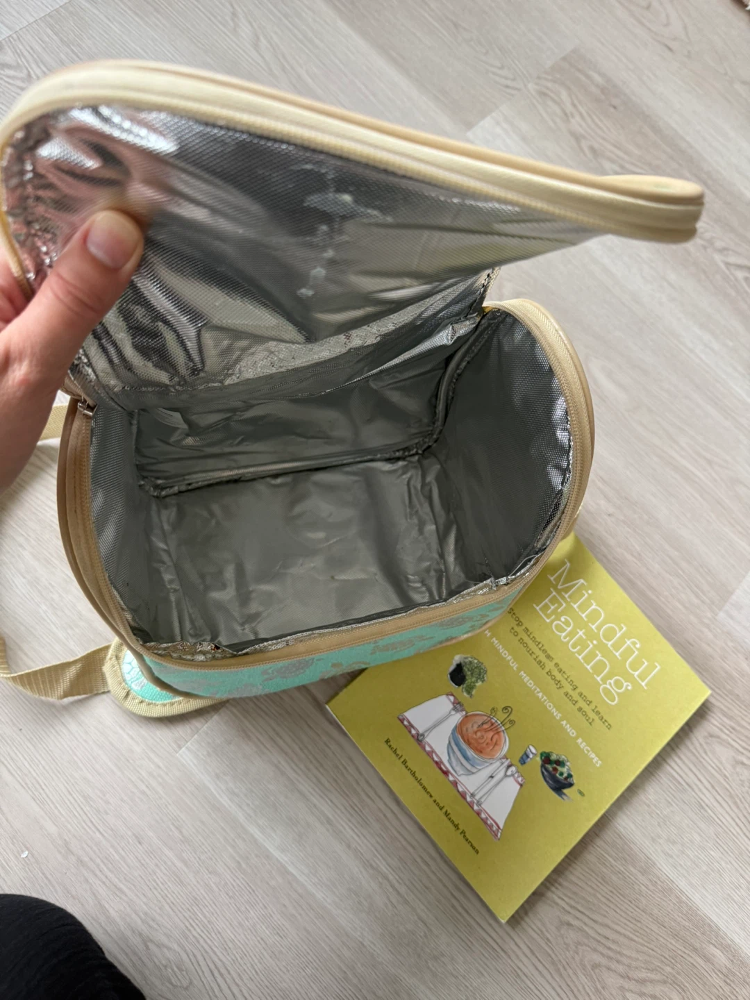 Mindful eating & recipe book & new lunch bag - photo 3
