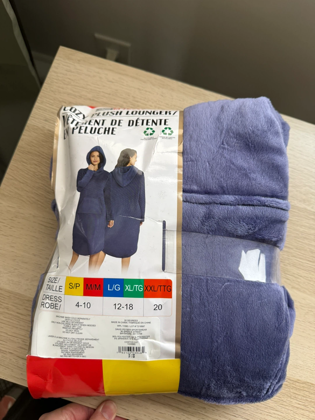Brand new in package cozy plush hooded house coat/sweater - photo 2
