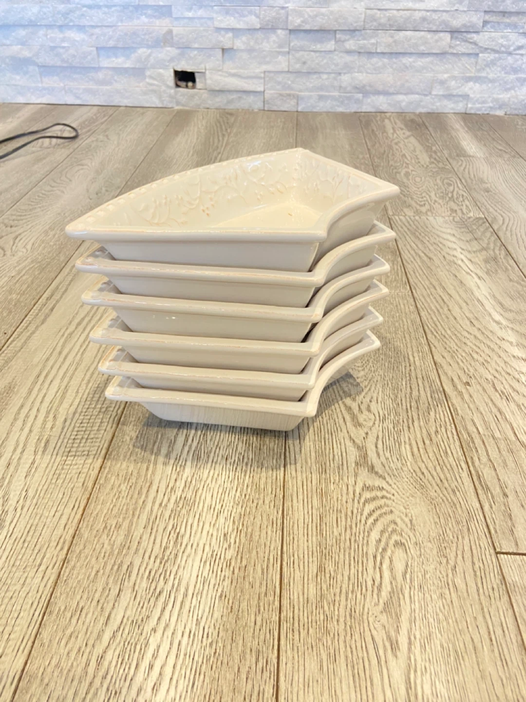 Signature Housewares Laurel Serving Platter Set