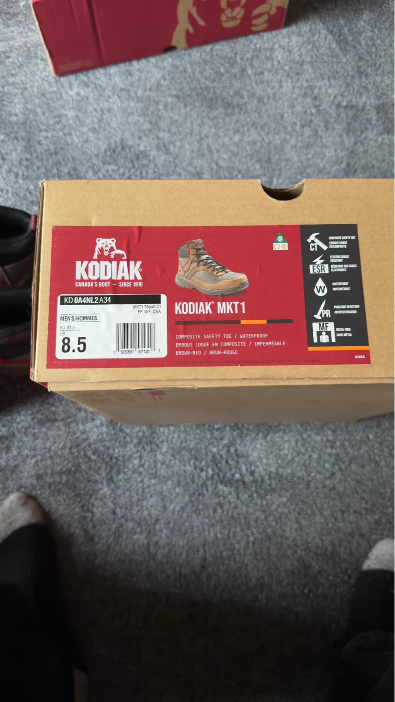 Kodiak Men's MKT1 Composite Toe Waterproof Boots - Size 8.5 - photo 2