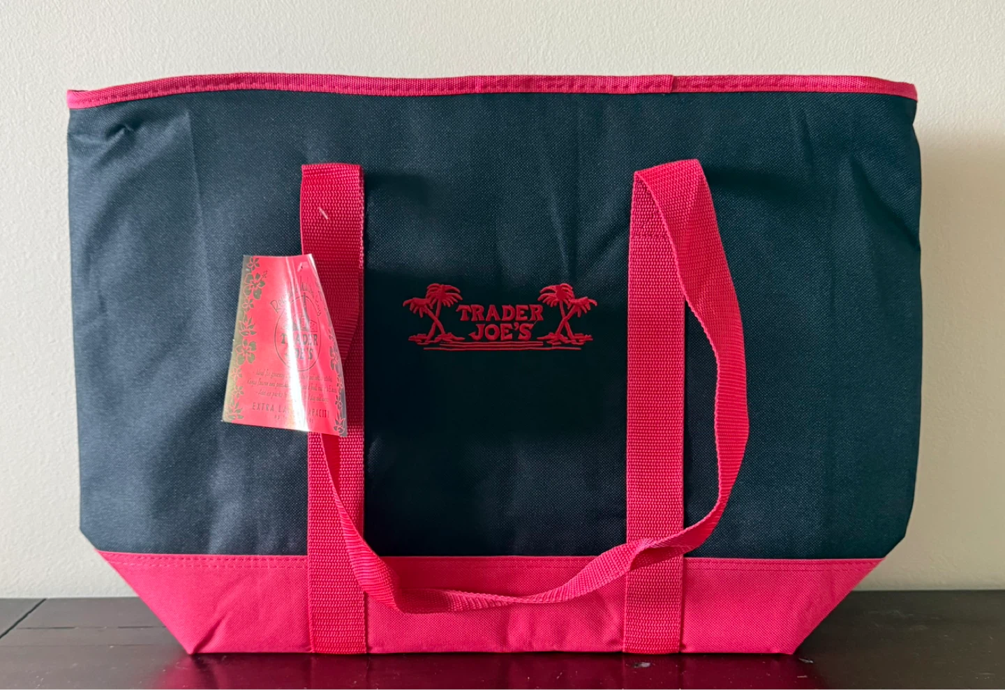 Trader Joe's Reusable Insulated Bag/ XL size 🆕