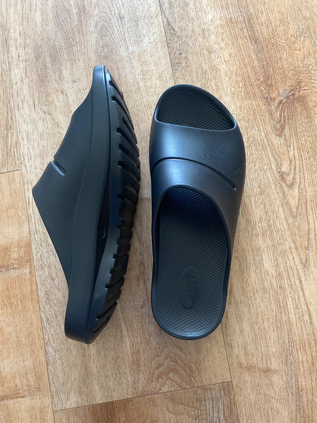 AVIA Black Slides - Size 11 - photo 2