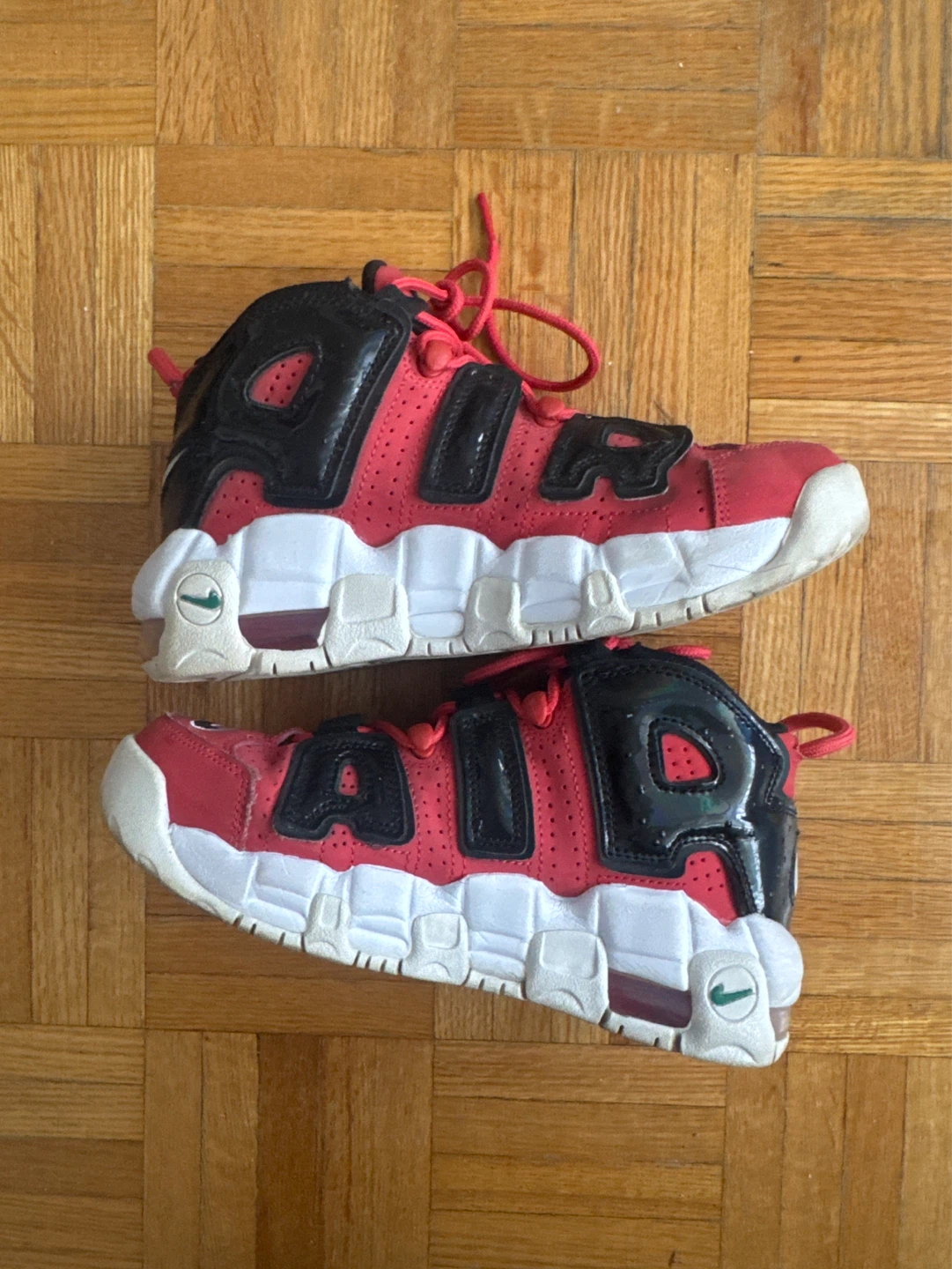 Nike Air Shoes - Size 4Y - photo 2