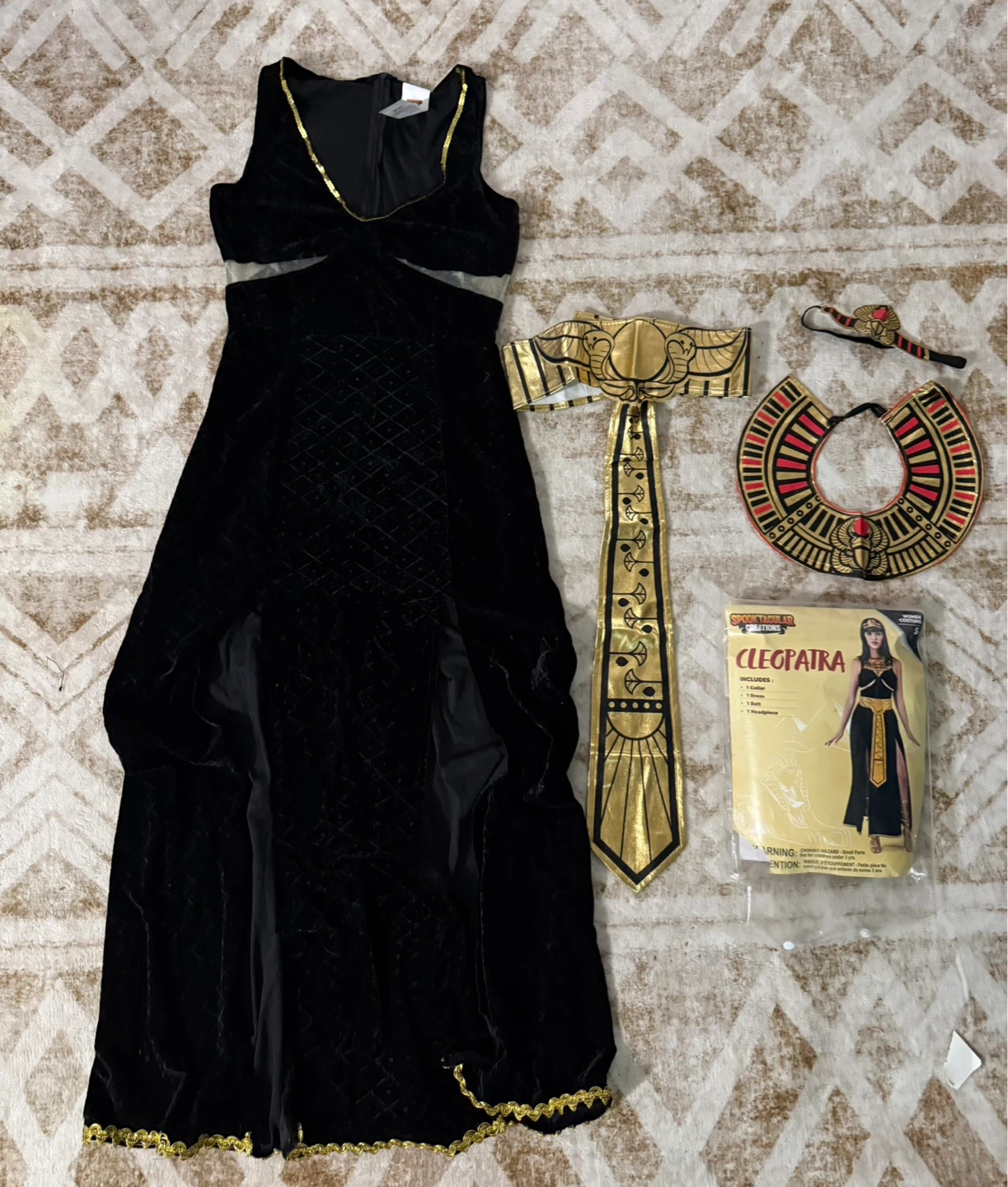 Spooktacular Creations Cleopatra Women's Costume - photo 2