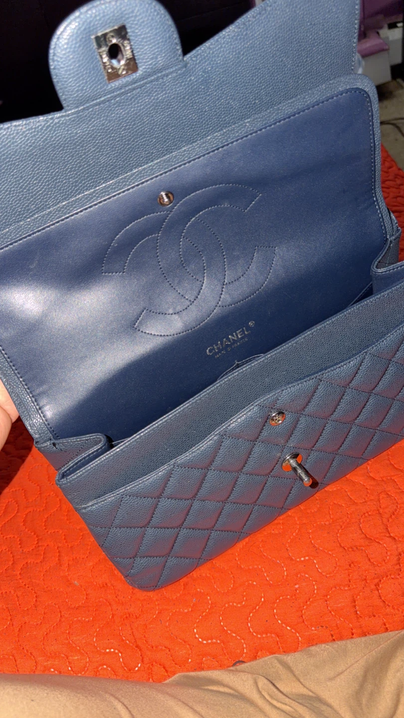 Chanel Quilted Flap Handbag - photo 2