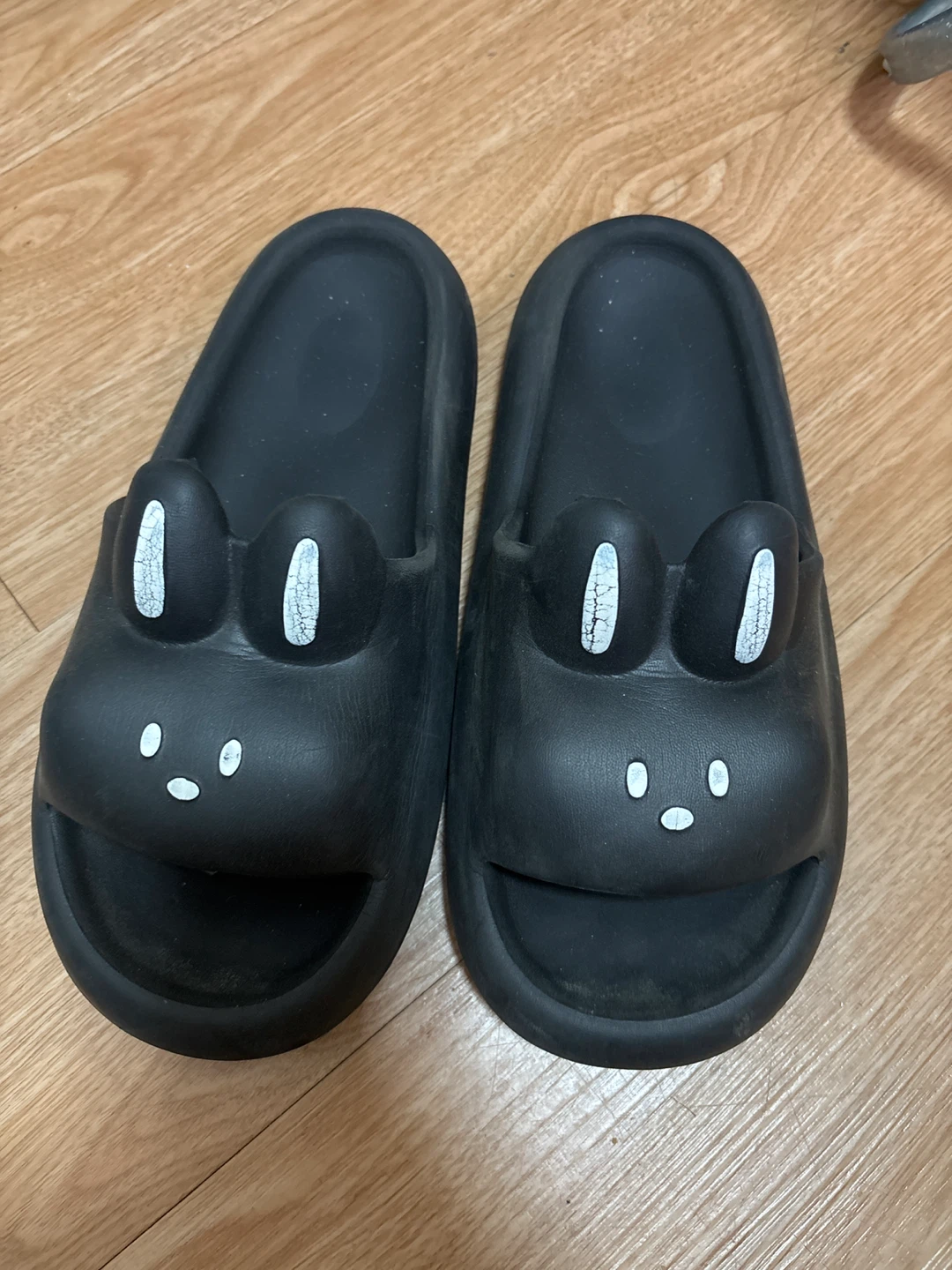 Women's Pink & Black Athletic Shoes and Black Slides
