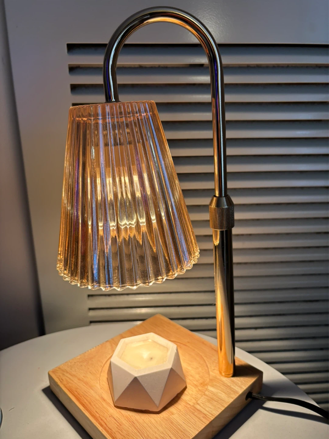 Adjustable Lamp Wax Melter - photo 3