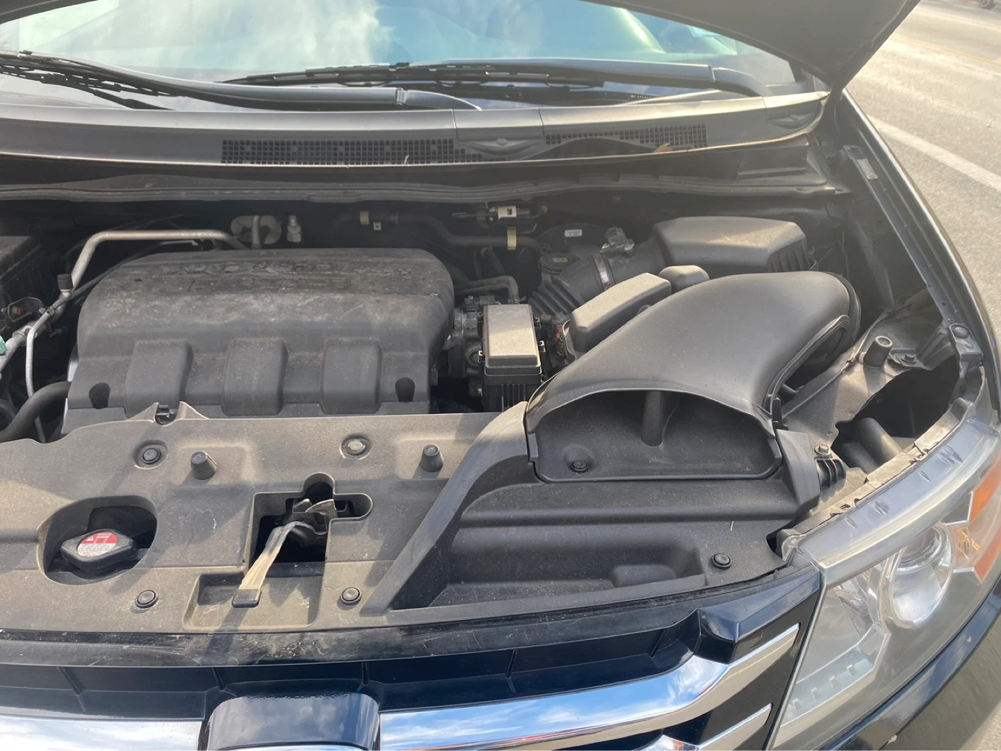 Black Honda Odyssey Minivan - photo 4