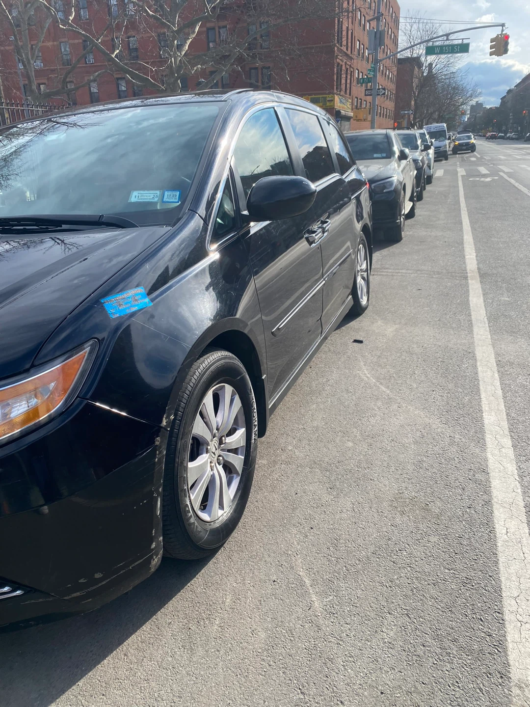Black Honda Odyssey Minivan - photo 3