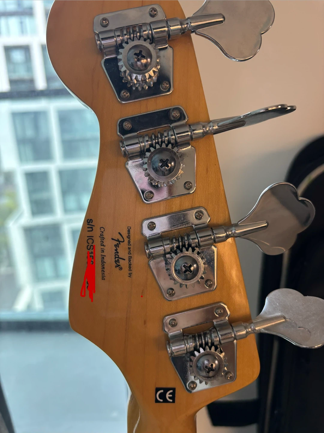 Fender Squier Dimension IV Bass Guitar - photo 5