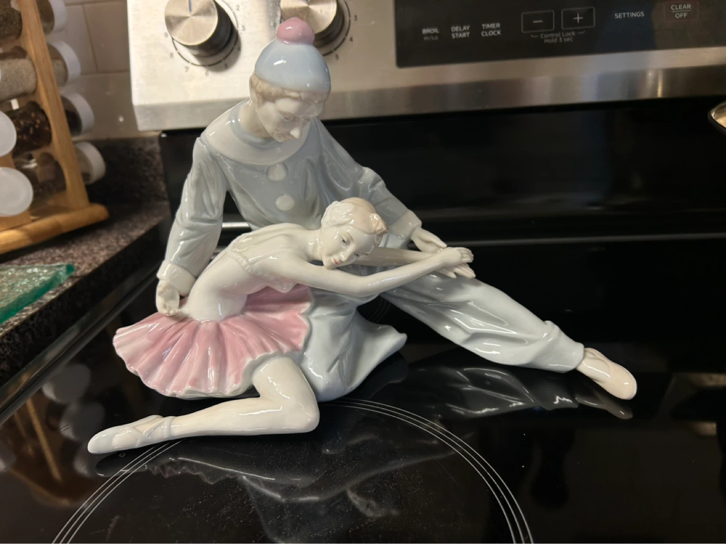 Porcelain Ballet Dancers Figurine