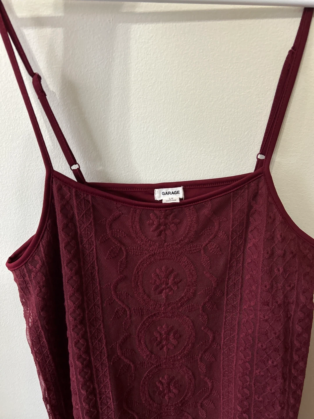 GARAGE Women's Burgundy Lace Camisole - photo 3