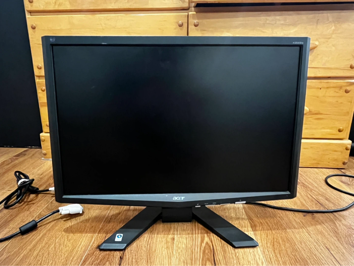 Acer X223W BD LCD Monitor