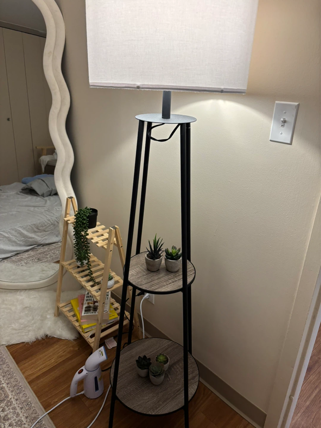 Floor Lamp with Shelves - photo 4