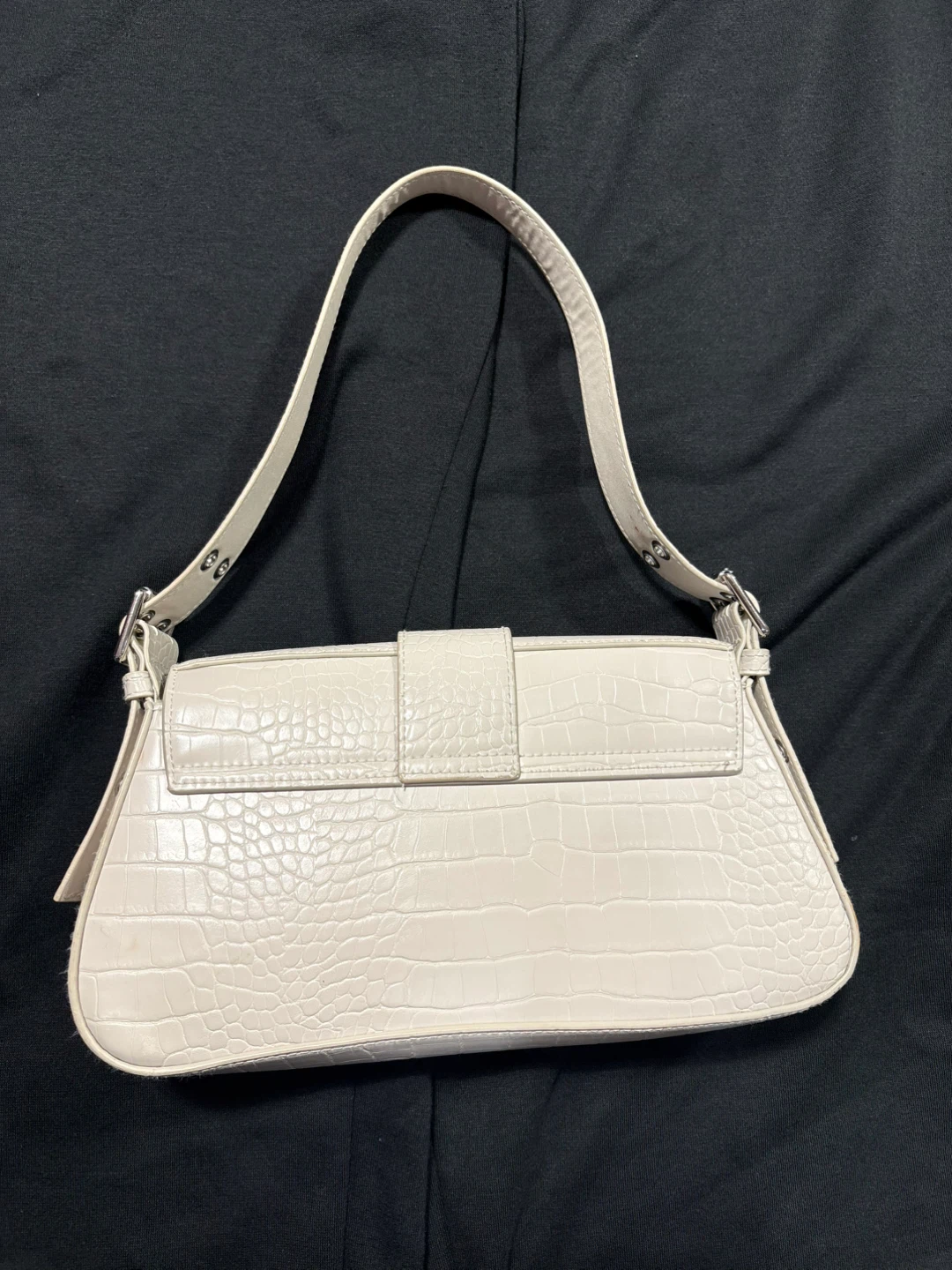 White Croc Embossed Shoulder Bag - photo 5