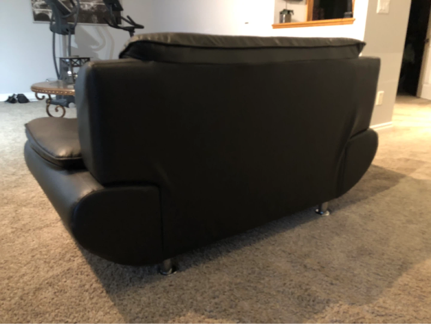 Modern Black Loveseat - photo 5