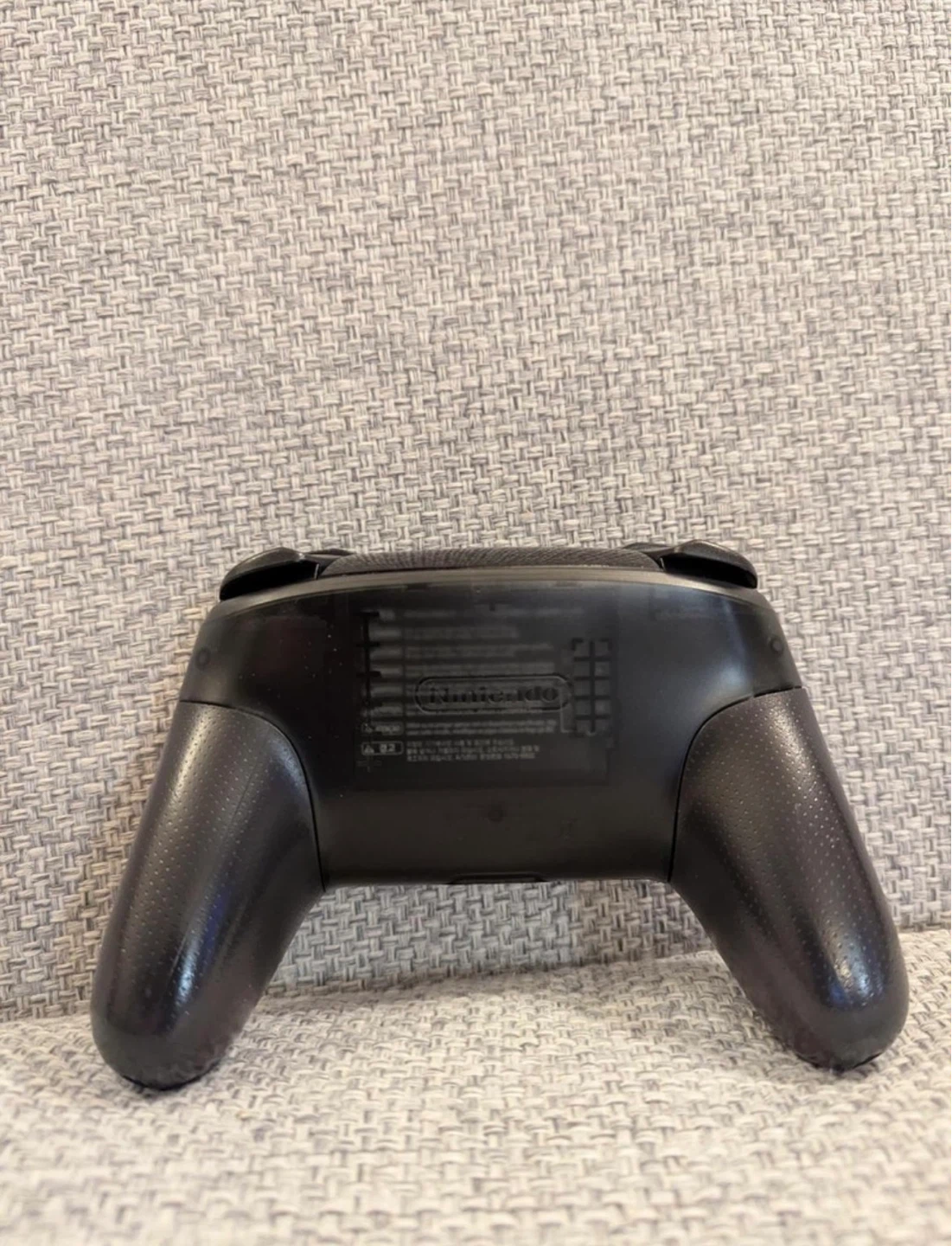 Nintendo Switch Pro Controller - photo 2