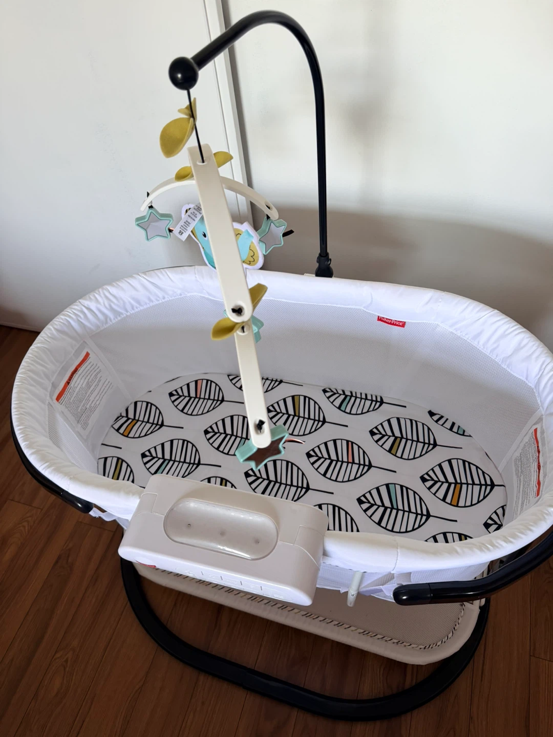 Fisher-Price Deluxe Newborn Bassinet