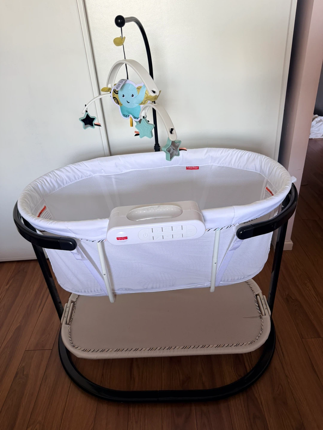 Fisher-Price Deluxe Newborn Bassinet - photo 2
