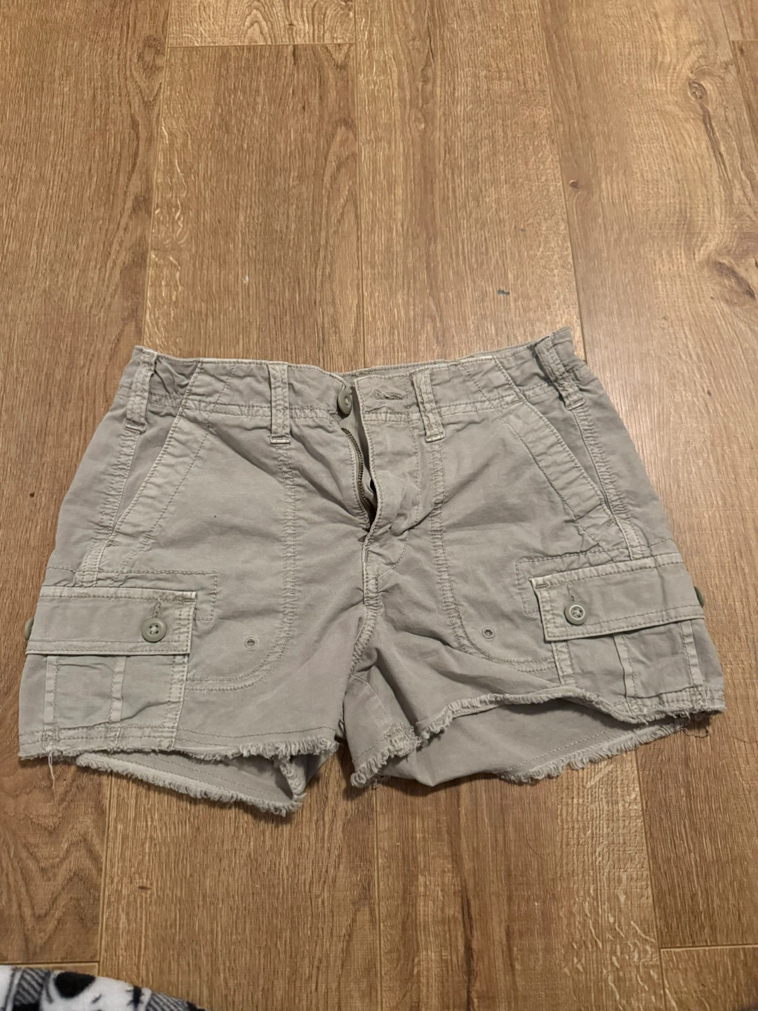 Lot of 5 Women's Shorts - photo 5