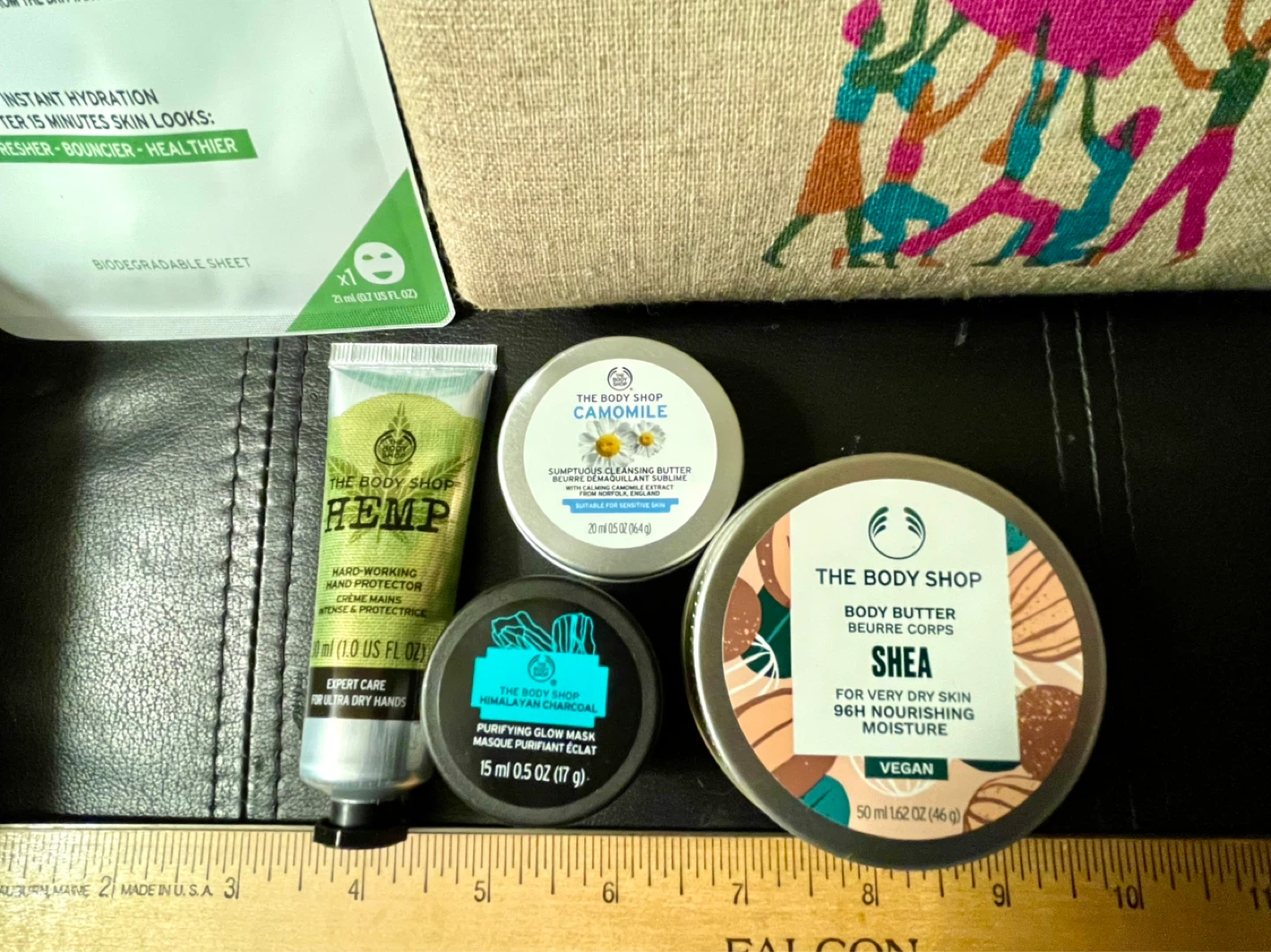 The Body Shop Skincare Set with Pouch - photo 3