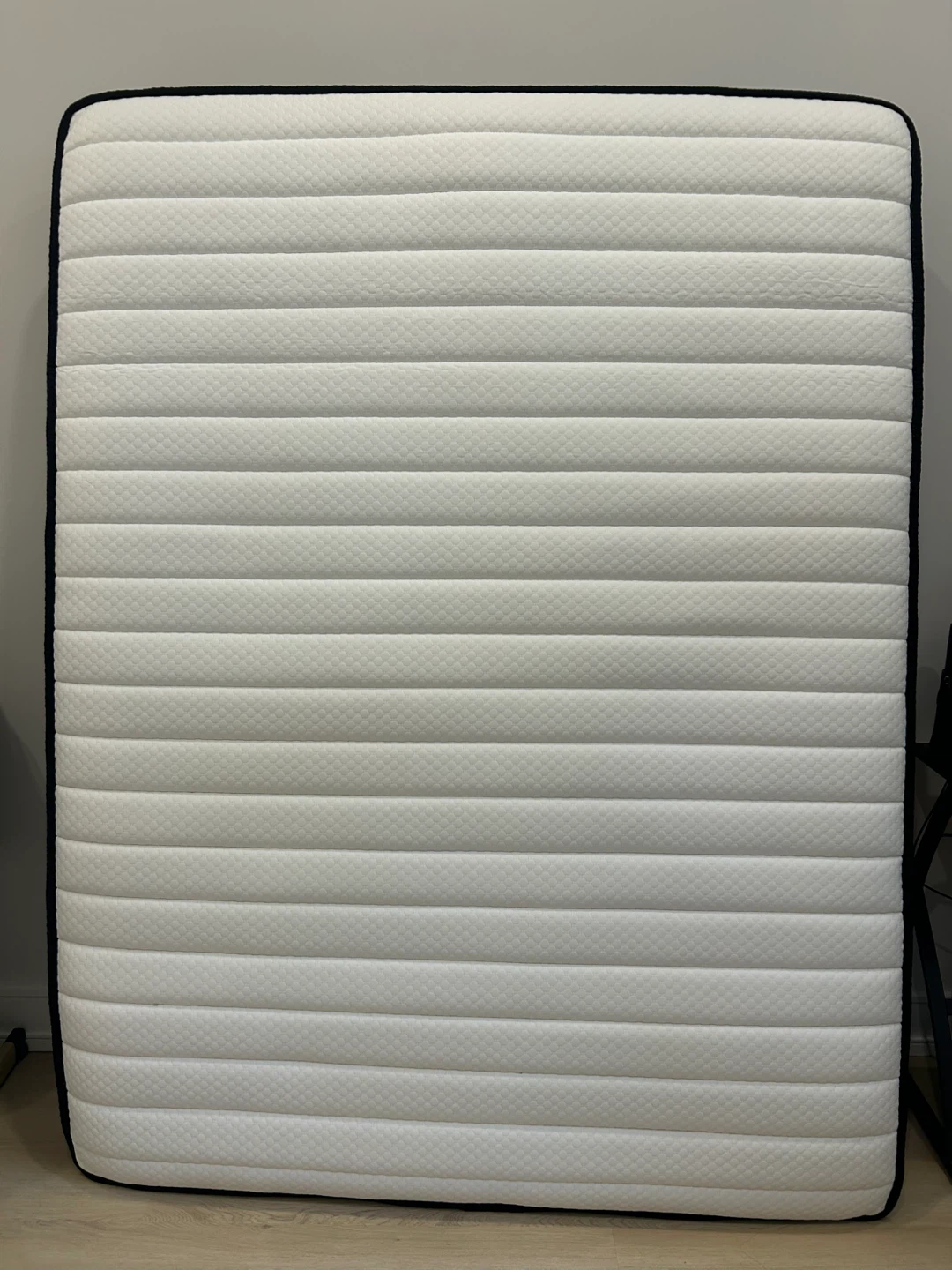 Free Memory Foam Mattress Queen Size (10 Inch)