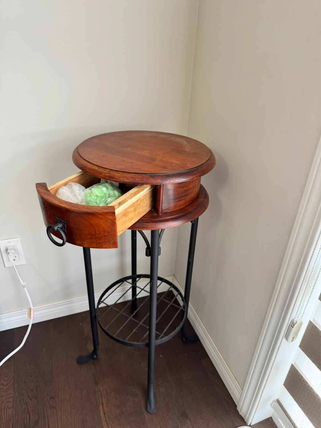 Decorative Table - photo 2