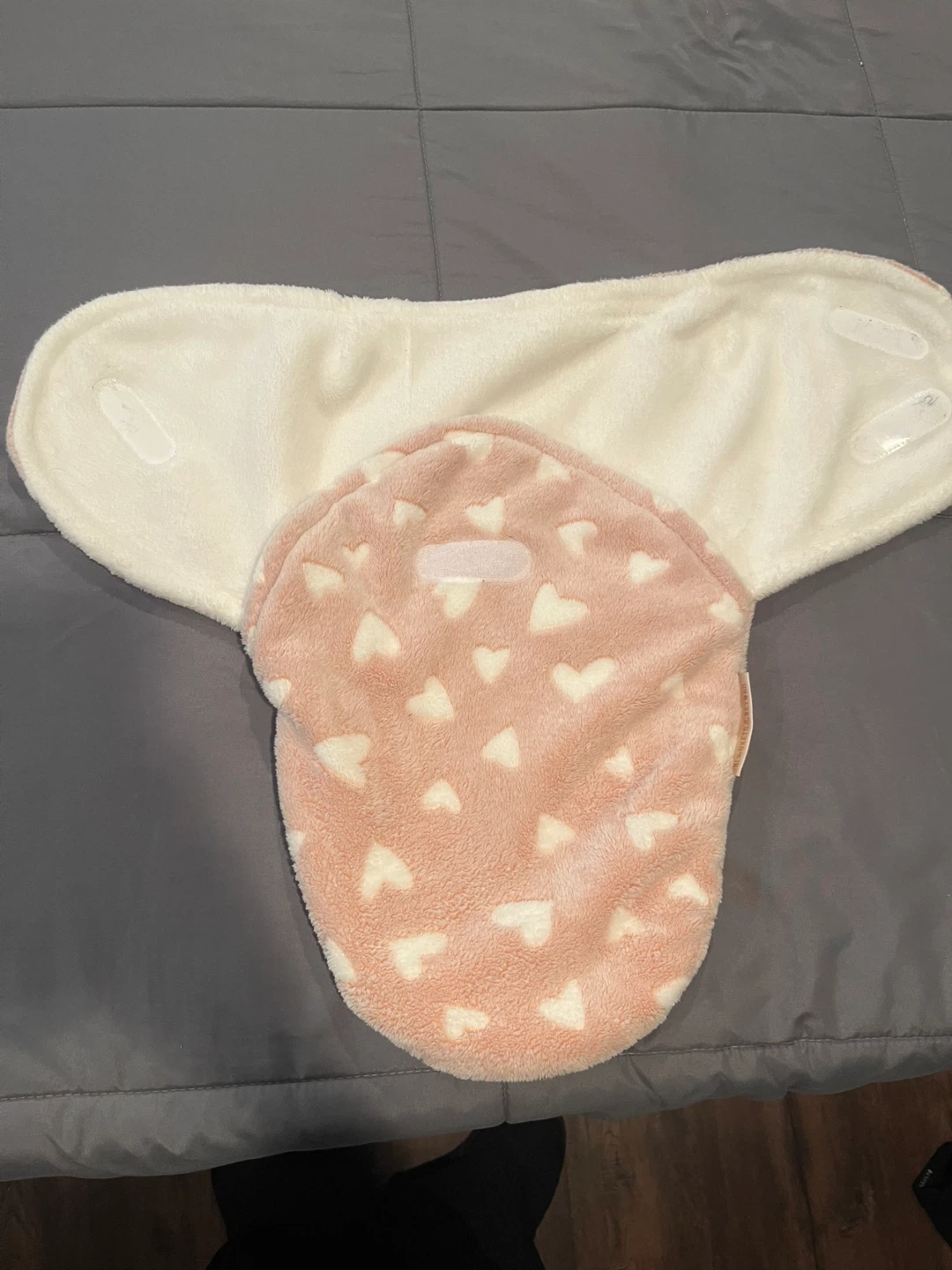 Baby Swaddle Wrap - Pink Heart Pattern - photo 2