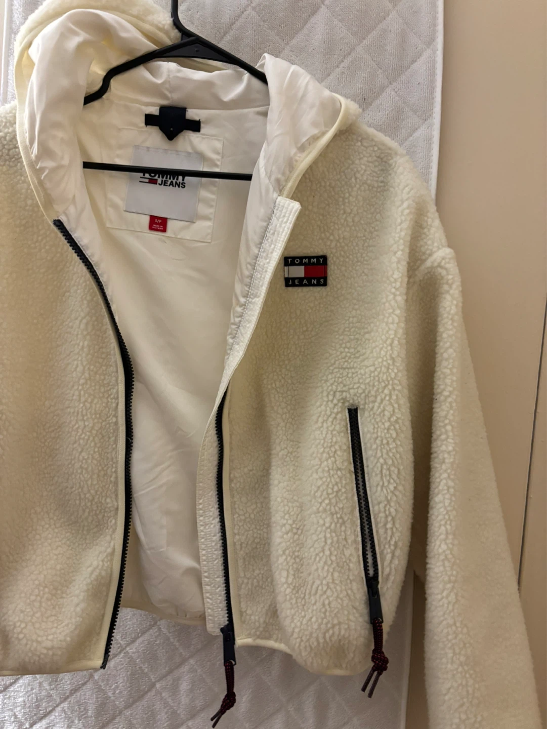 Tommy Jeans Cream Sherpa Fleece Jacket - photo 3
