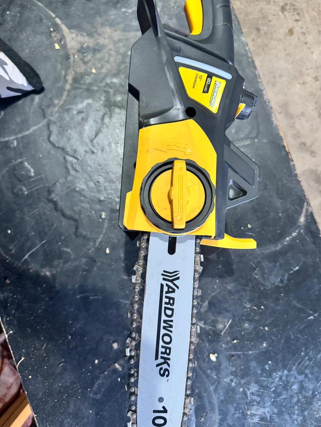 Yardworks 10" Electric Chainsaw - photo 4